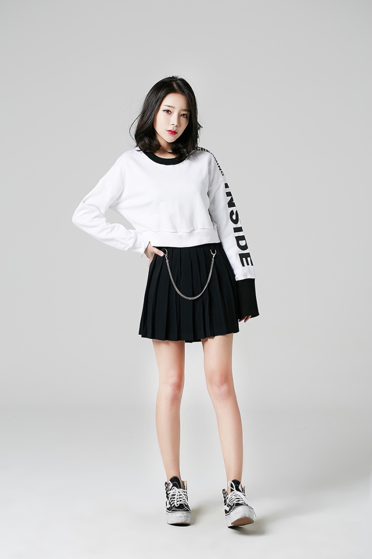 Корейские девушки в полный рост