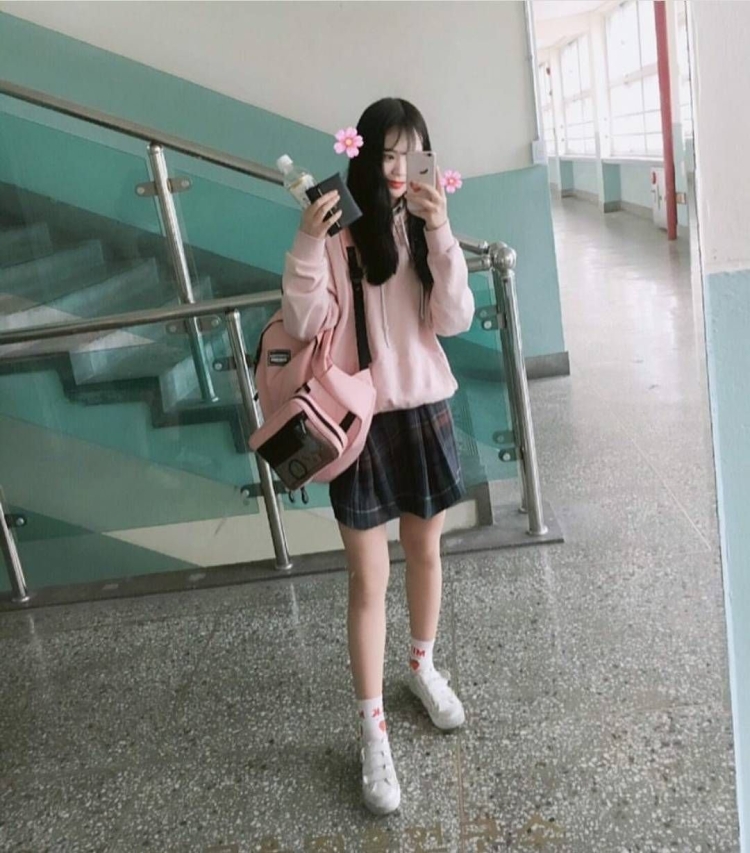 Кореянка Эстетика в школе