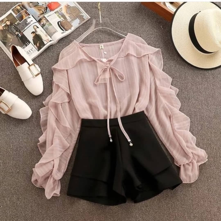 Комплекты одежды для девушек в школу