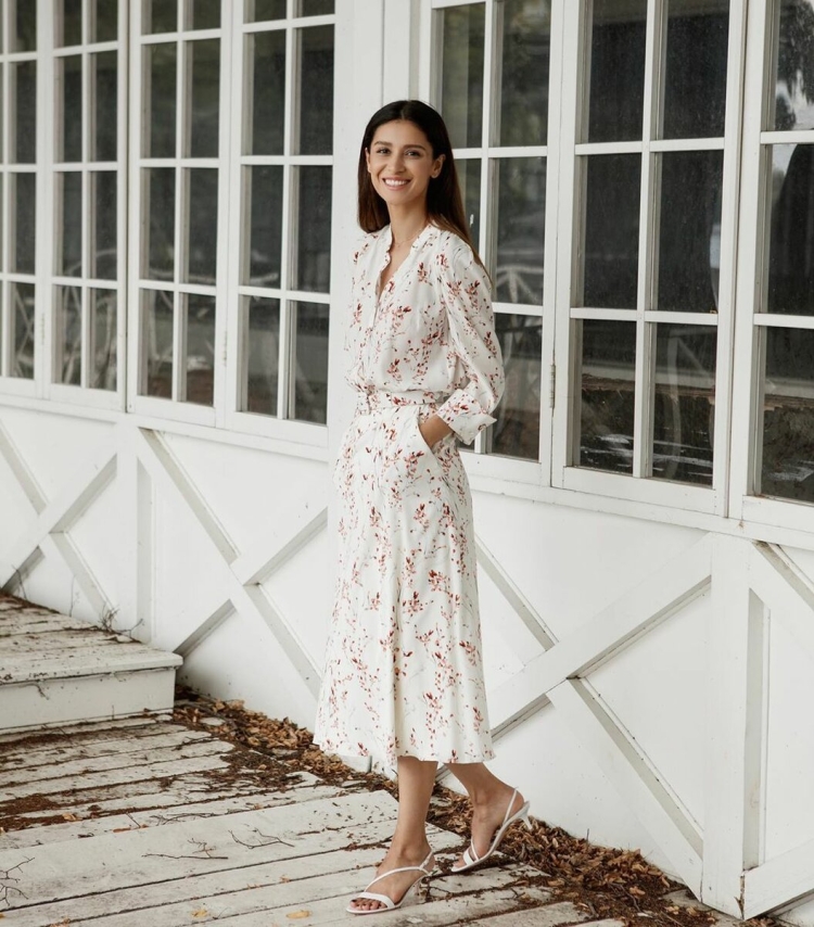 Равшана Куркова 2022