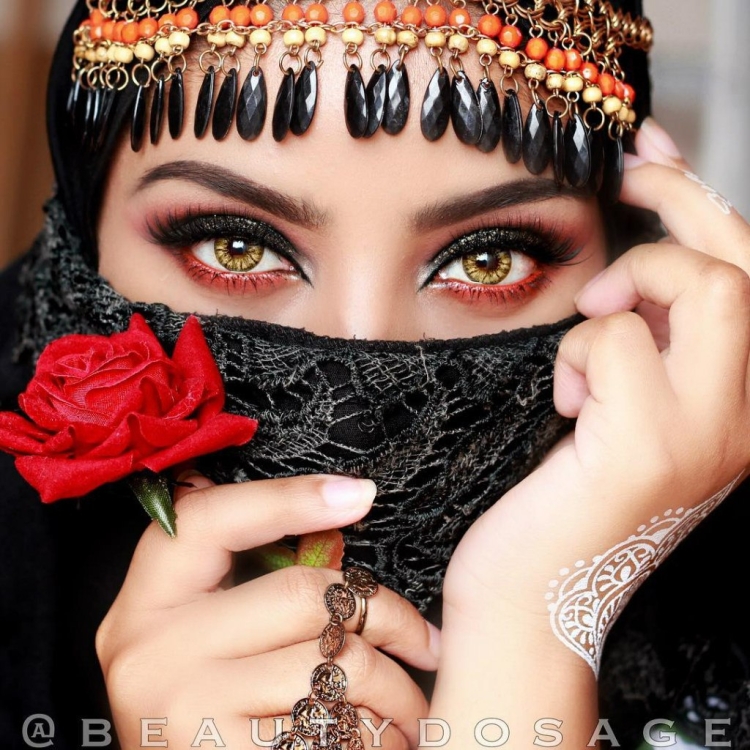 Сабина Байсакова восточные глаза