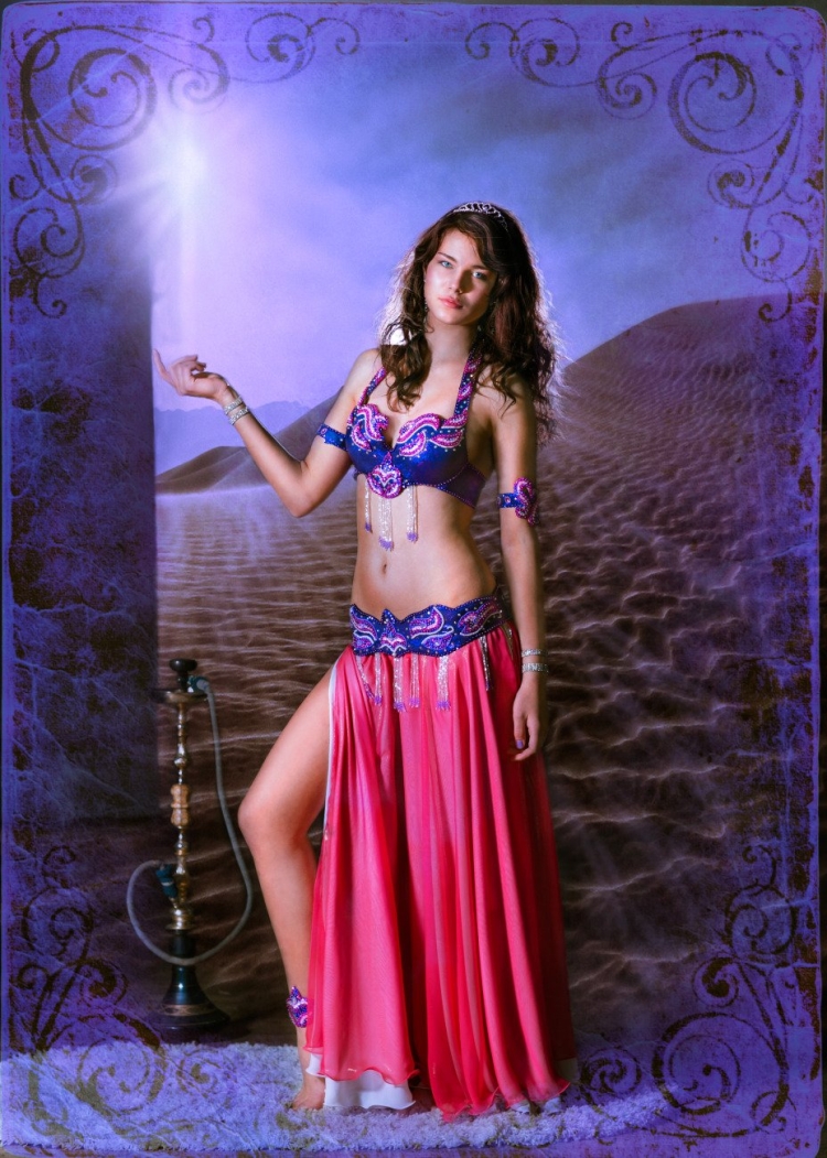 Восточная красавица Шахерезада