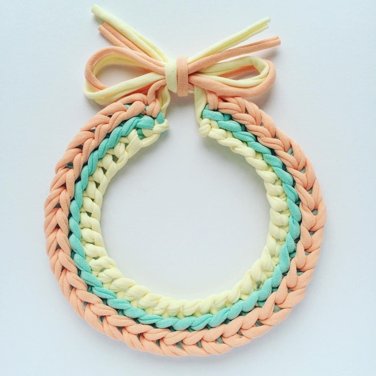 Украшения из трикотажной пряжи