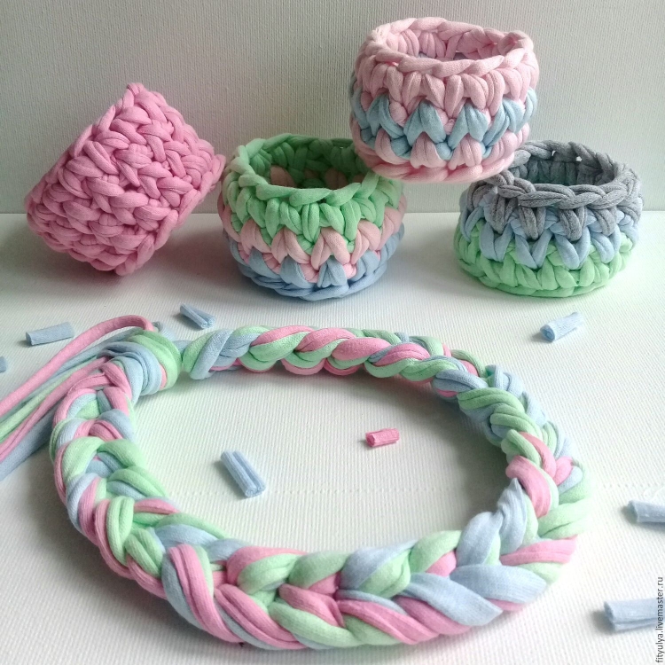 Украшения из трикотажной пряжи