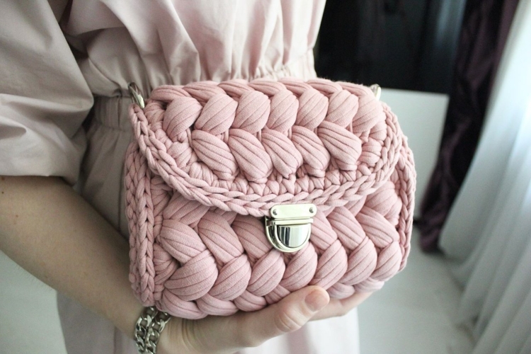 Изделия из трикотажной ленты