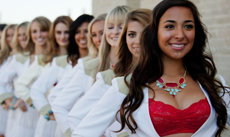 Американская внешность женщины