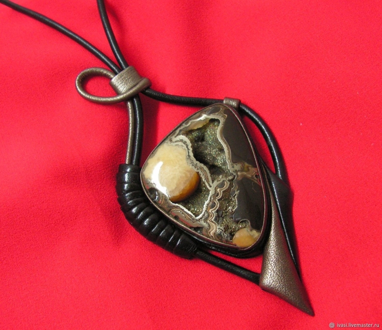 Кулон из кожи мастер класс