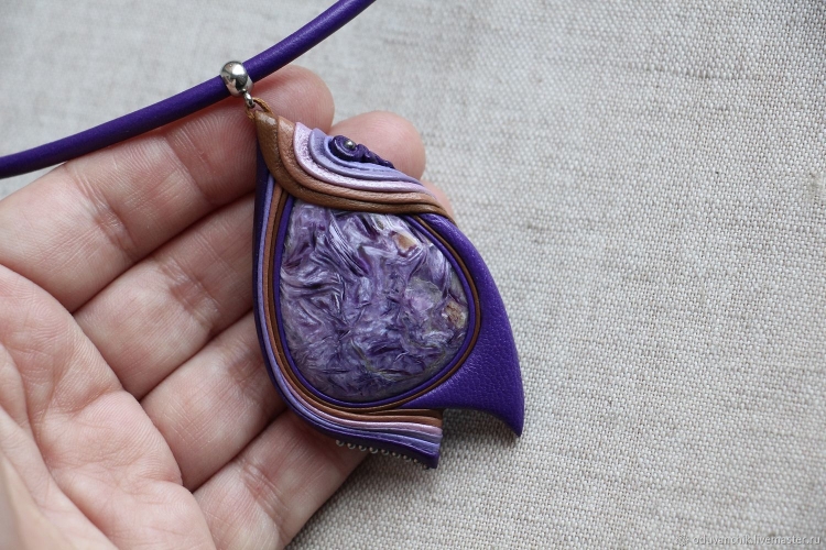 Подвеска маятник чароит