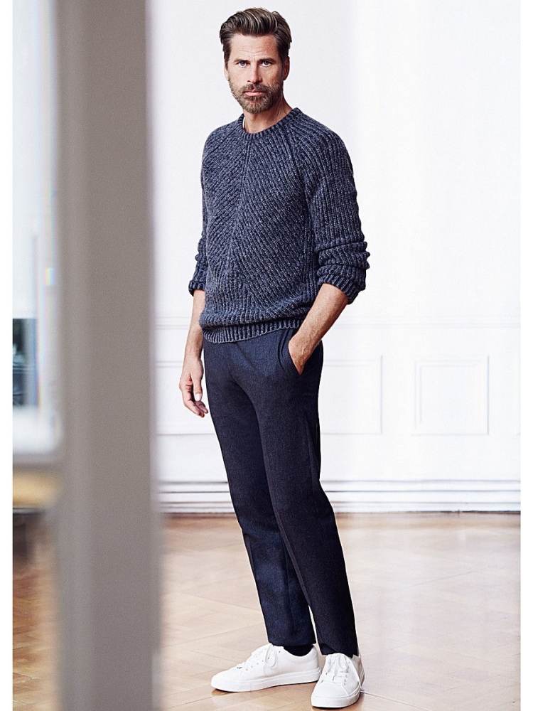 Тотал Блэк костюм мужской