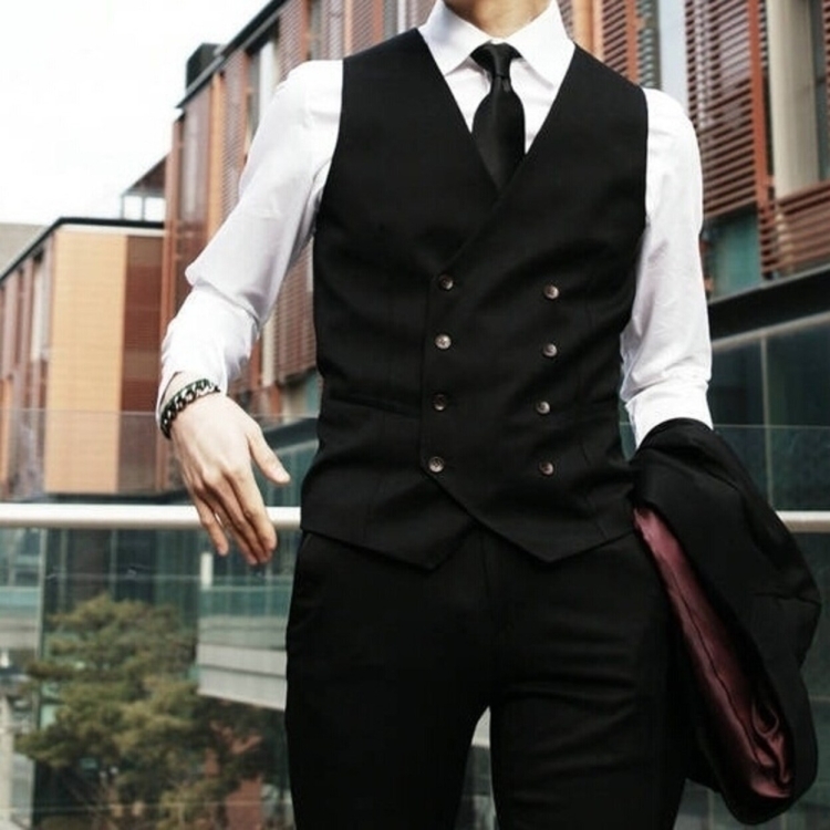 Черный костюм с жилеткой мужской
