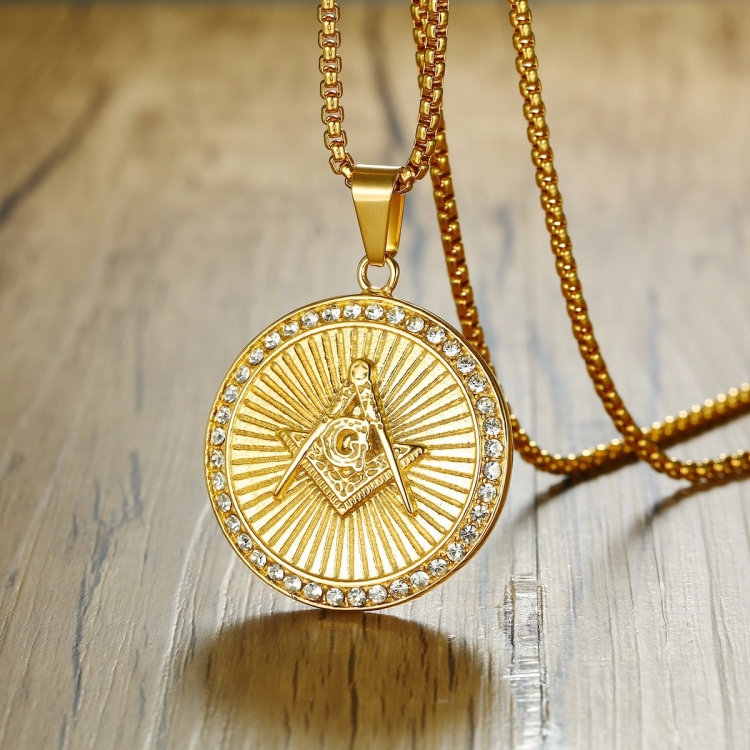 Необычные кулоны из золота