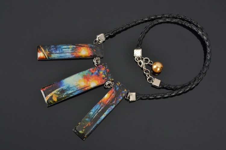 Колье из эпоксидной смолы