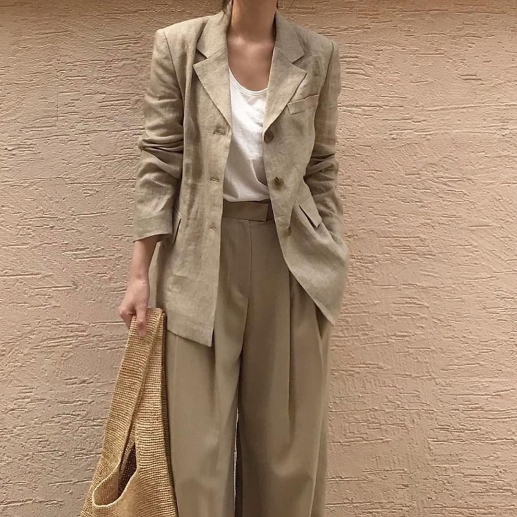 Брючный костюм оверсайз женский