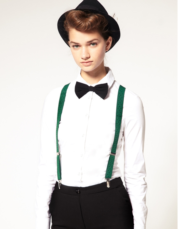 Блузка с галстуком женская