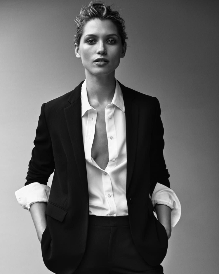 Манго Анна Селезнева