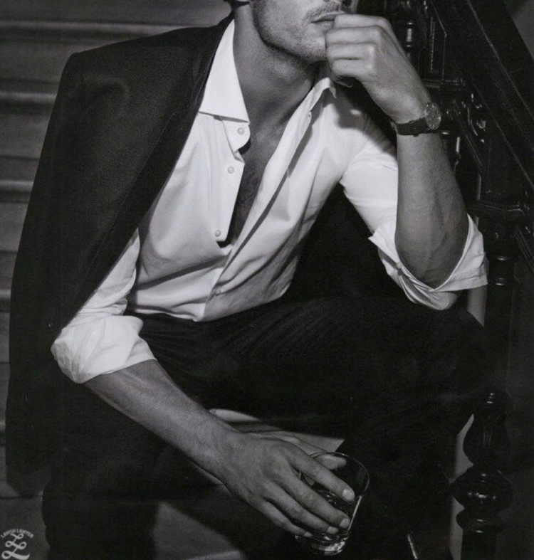 Эстетика чёрного белого Дэдди