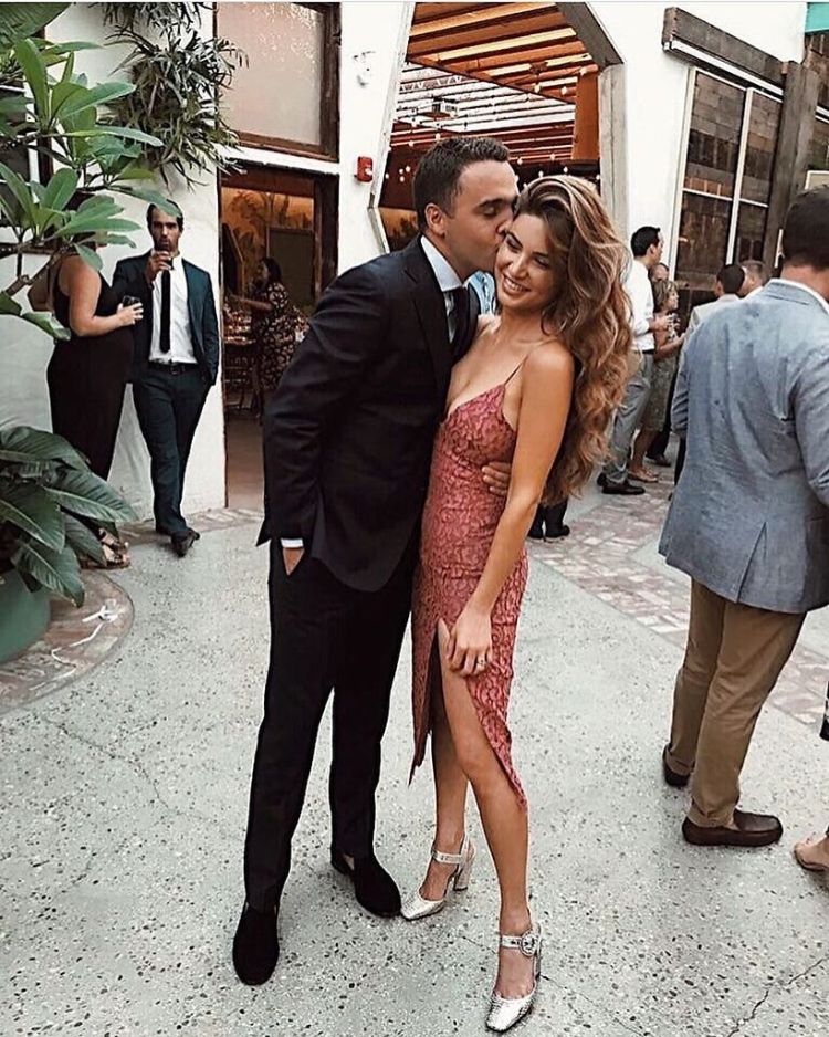 Свадьба в золотом цвете гости