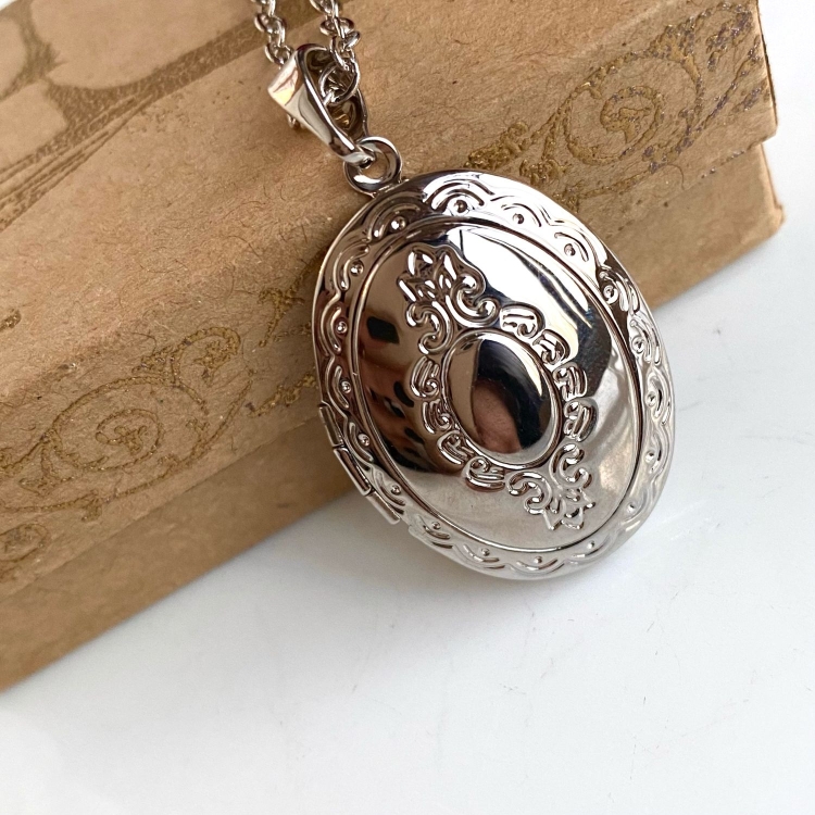 Медальон с секретом