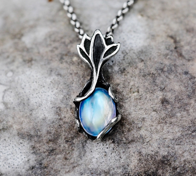 Необычные кулоны