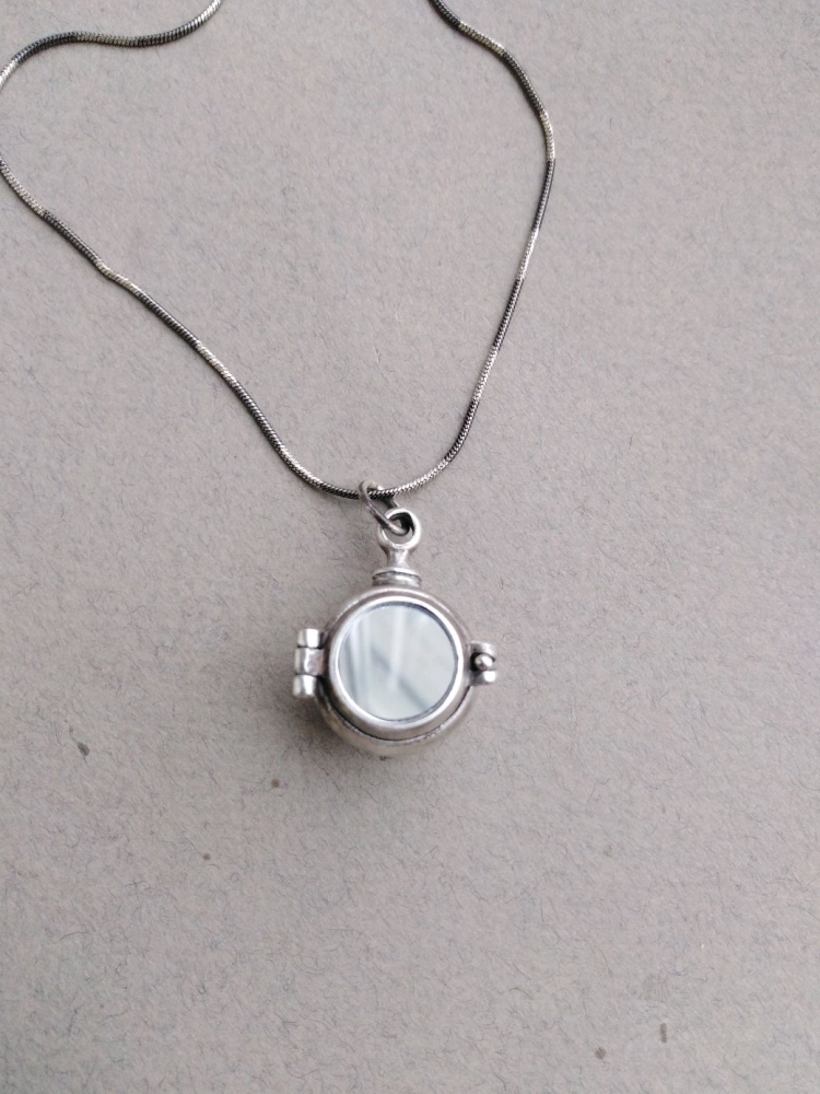 Серебряная капсула подвеска