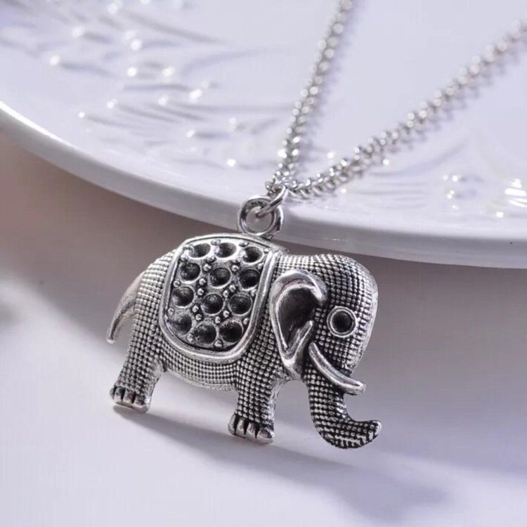 Украшения в виде слоников