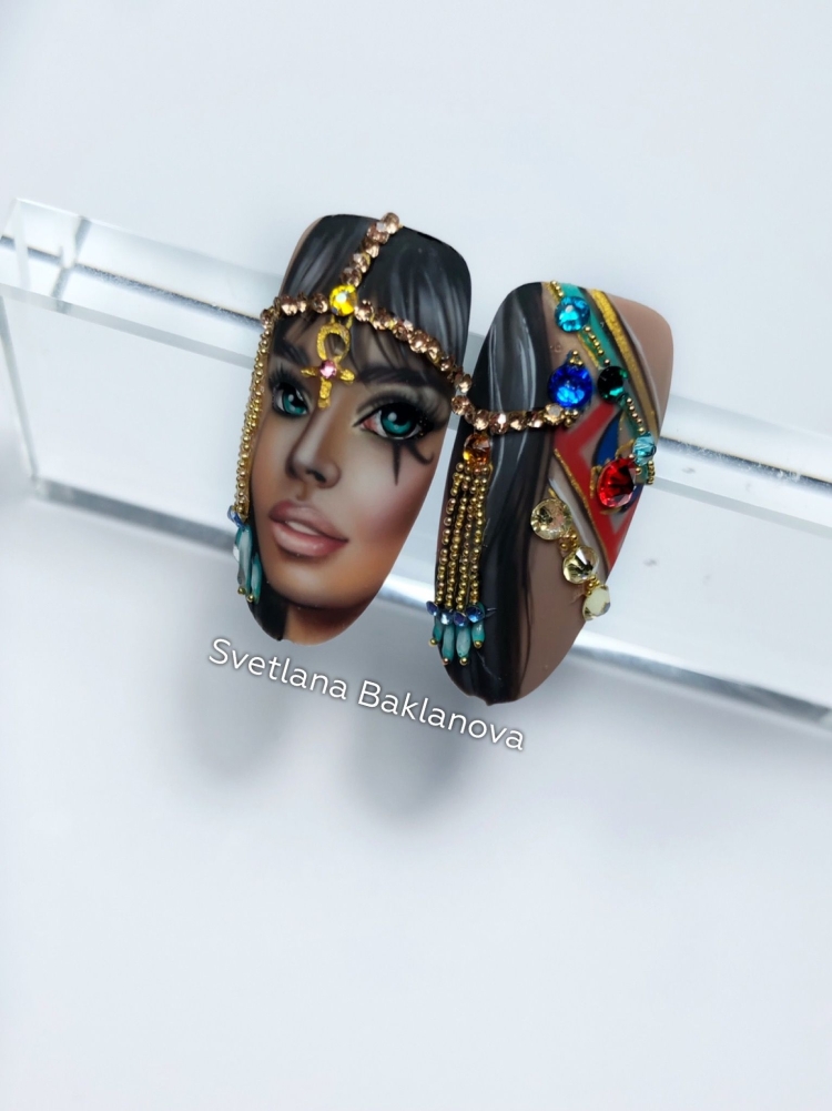 Ногти в стиле Клеопатры