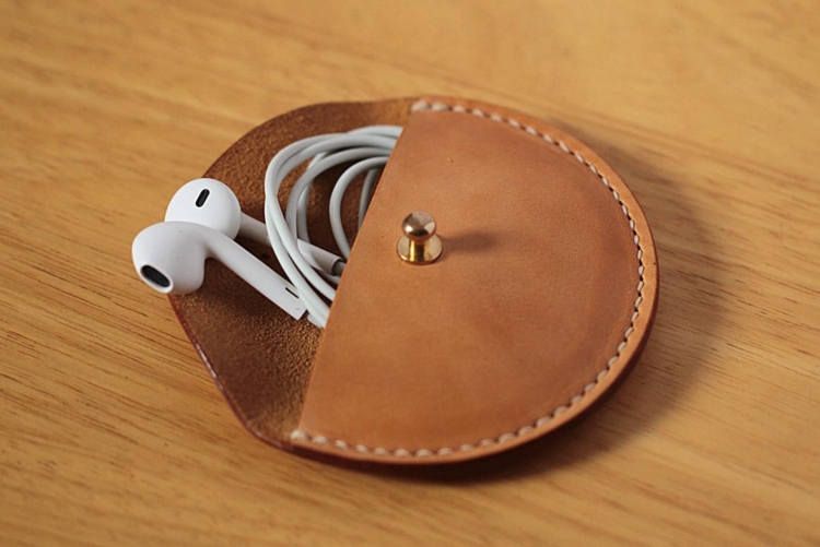 Чехол для наушников из кожи своими руками