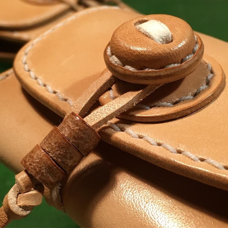 Изделия из кожи