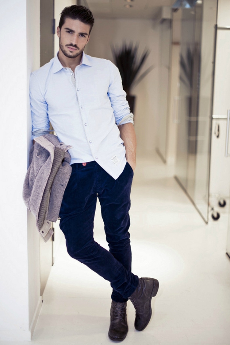 Мужчина красиво одет