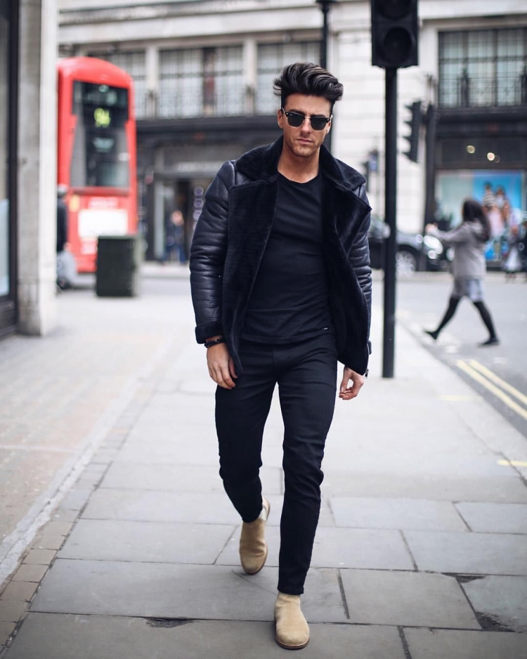 Мужской спортивный стиль тотал Блэк