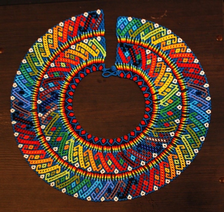 Бисерные воротники уичоль