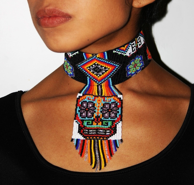 Уичоль бисер колье