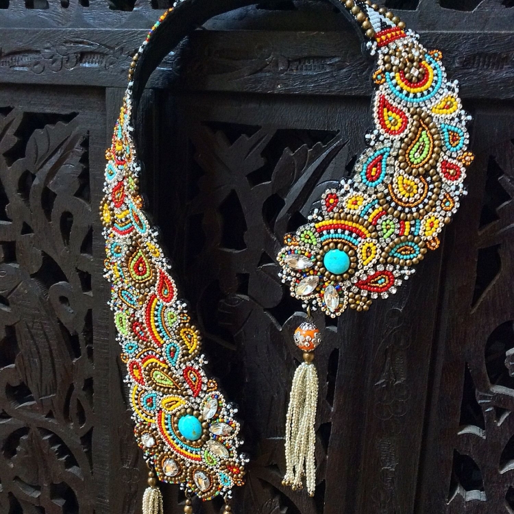 Украшения в народном стиле