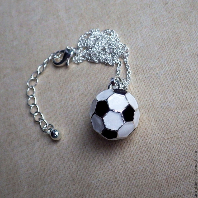 Серебряная подвеска футбольный мяч