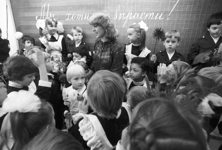 Советские школьники