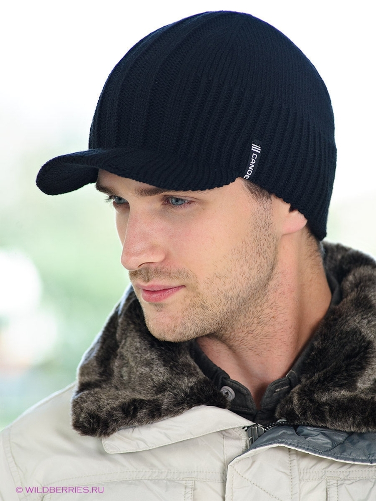 Шапка с козырьком мужская