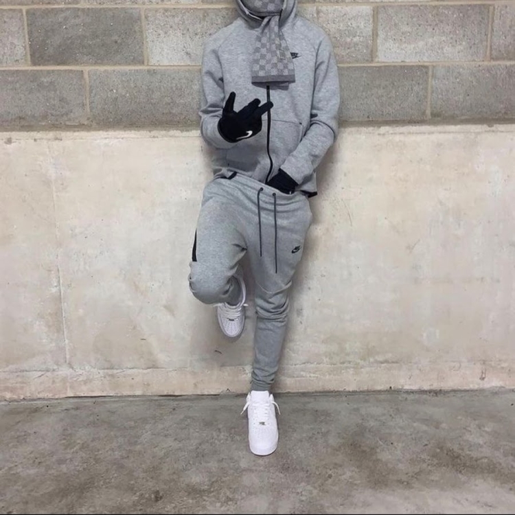 Drill стиль Nike Tech Fleece