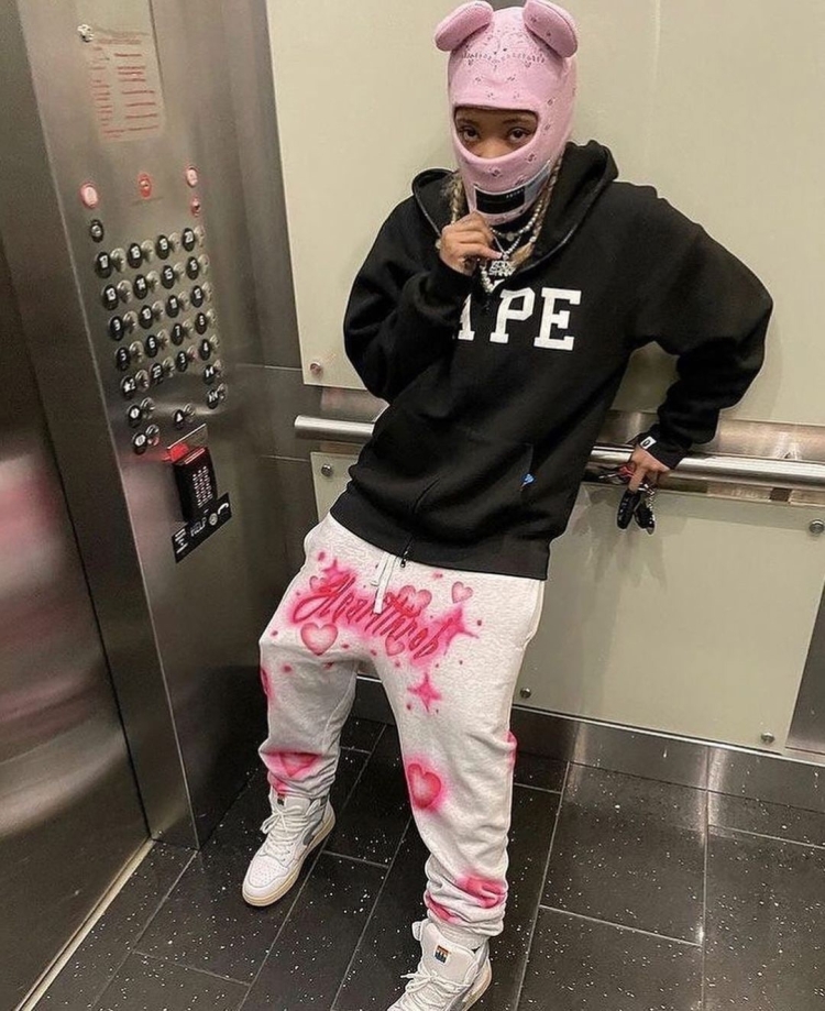 Cyber y2k стиль