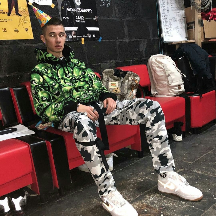 Назар Вотяков OBLADAET