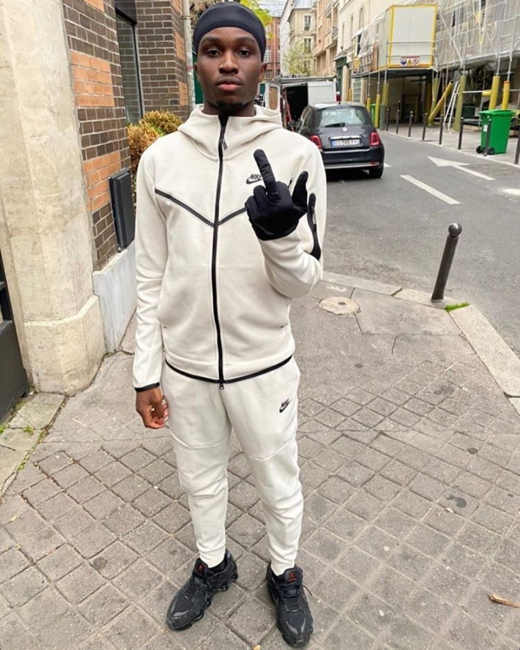 Nike Tech Fleece Central cee