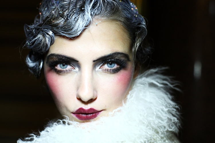 Синий макияж в стиле Великий Гэтсби