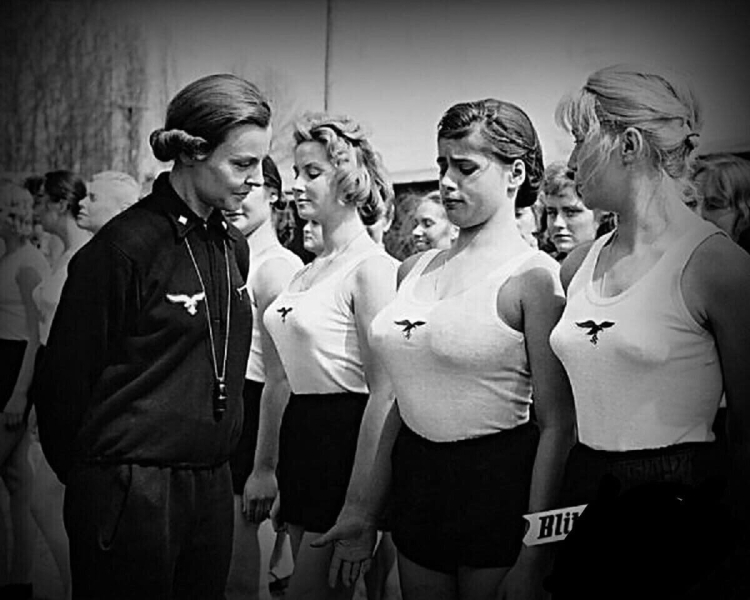 Арийцы женщины