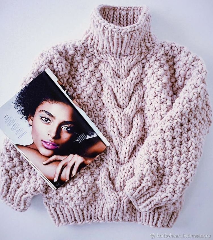Свитер крупной вязки