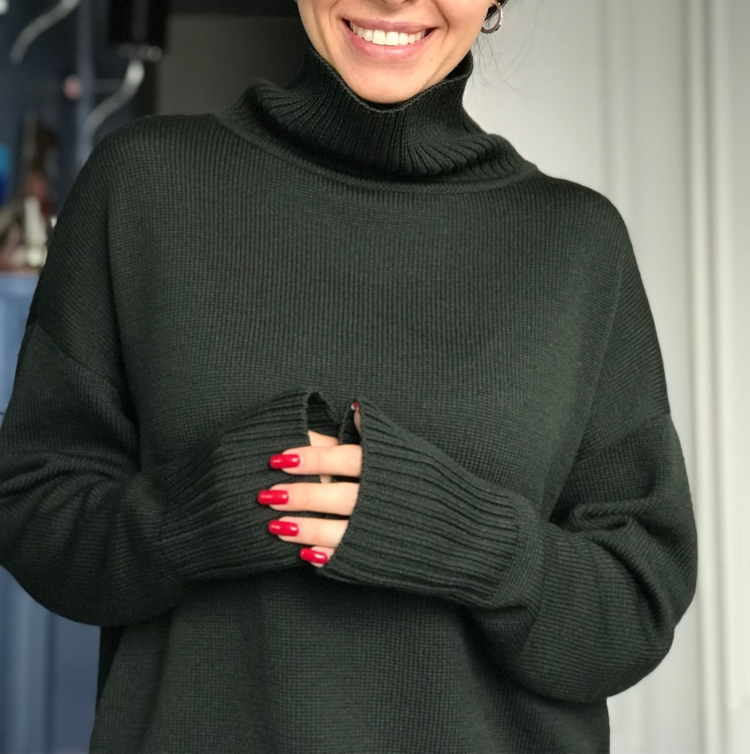 Свитер с горлом