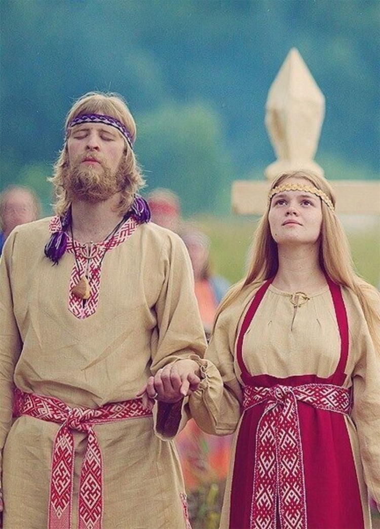 Языческие Наряды