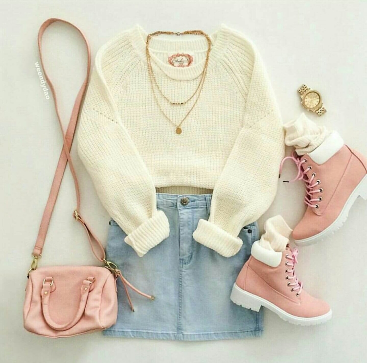 Комплекты одежды для девушек