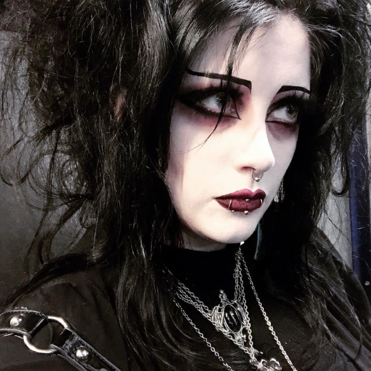 Ева Грин Готический макияж