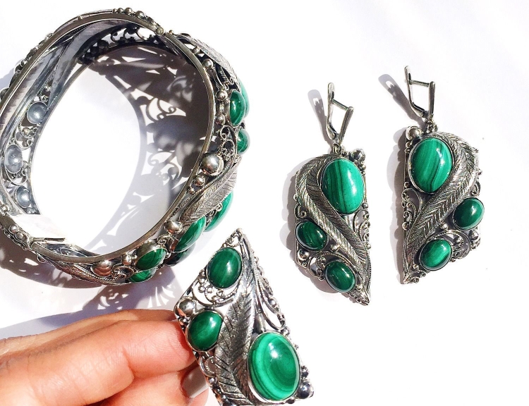 Браслет малахит серебро Самоцветы