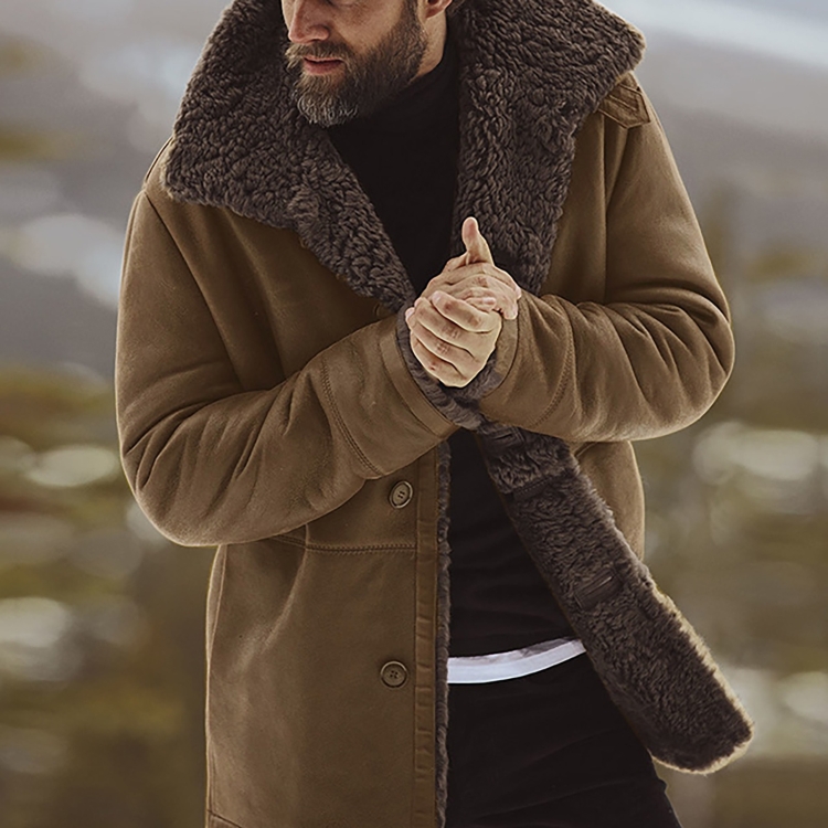 Человек в тулупе