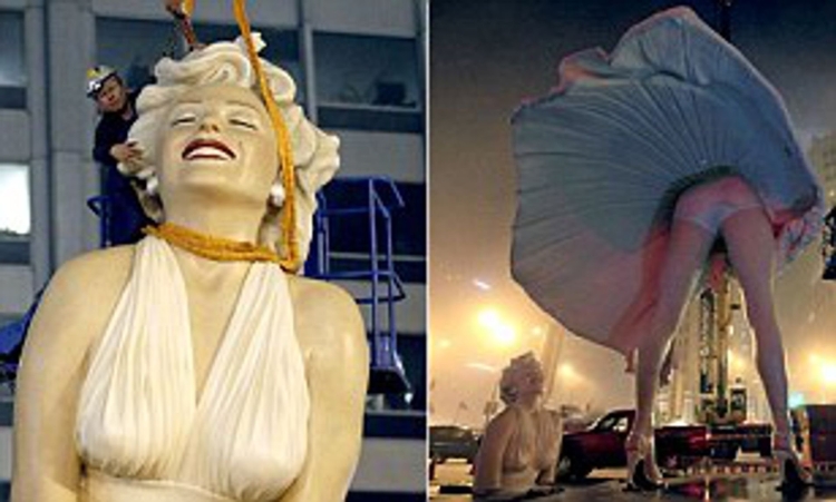 Статуя Марлин Монро Чикаго